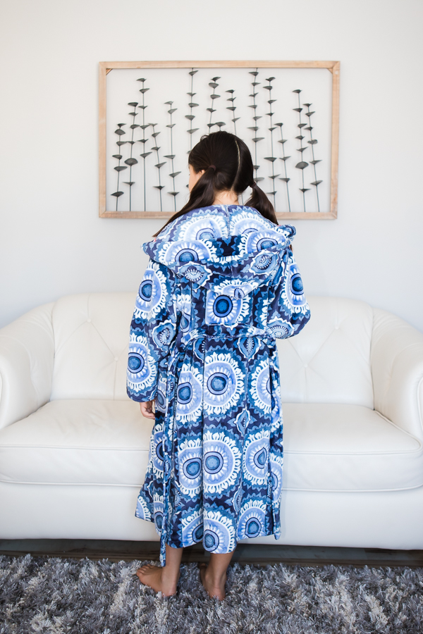 The Arctic Fox Housecoat by Sofiona Designs. Girls sizes XS-XL.