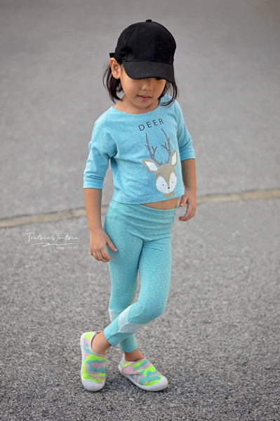 The Tamarack activewear tights in long crop length with ankle piecing. PDF pattern by Sofiona Designs for girls size 2-16.