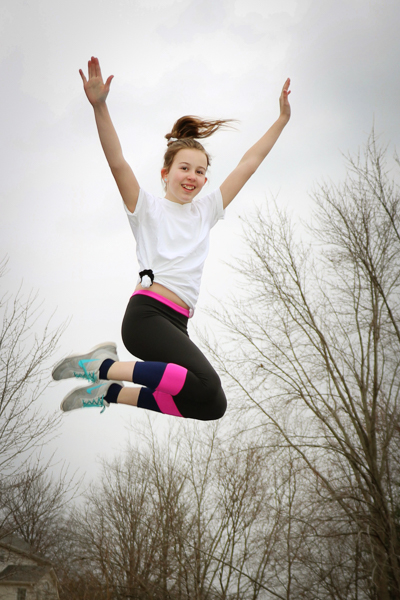 The Tamarack activewear tights in long crop length with ankle piecing. PDF pattern by Sofiona Designs for girls size 2-16.
