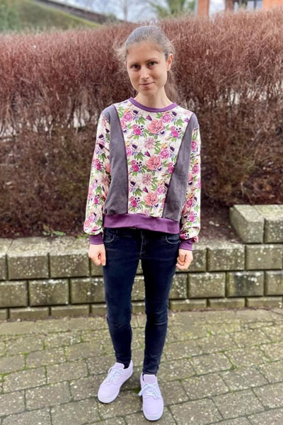 Miss Clover in view A with neckband and long sleeves. Junior Miss sizes 0-20 from Sofiona Designs.