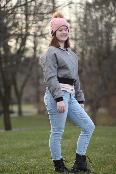 Miss Rose Hip in crop length view C with neckband. Junior Miss sizes 0-20 from Sofiona Designs.