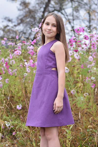 The Forest dress with simple skirt and side openings.