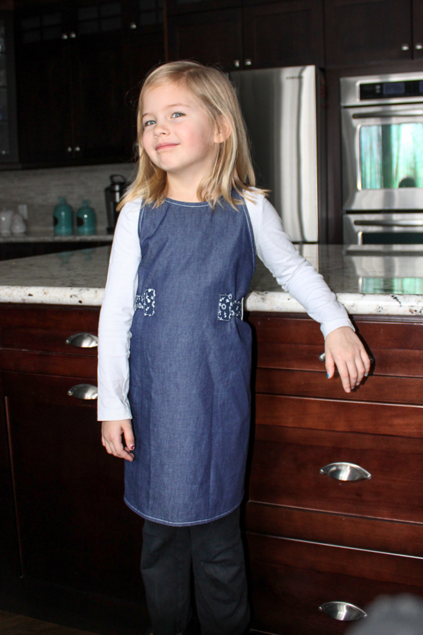 The simple Poppy apron for kids' by Sofiona Designs.
