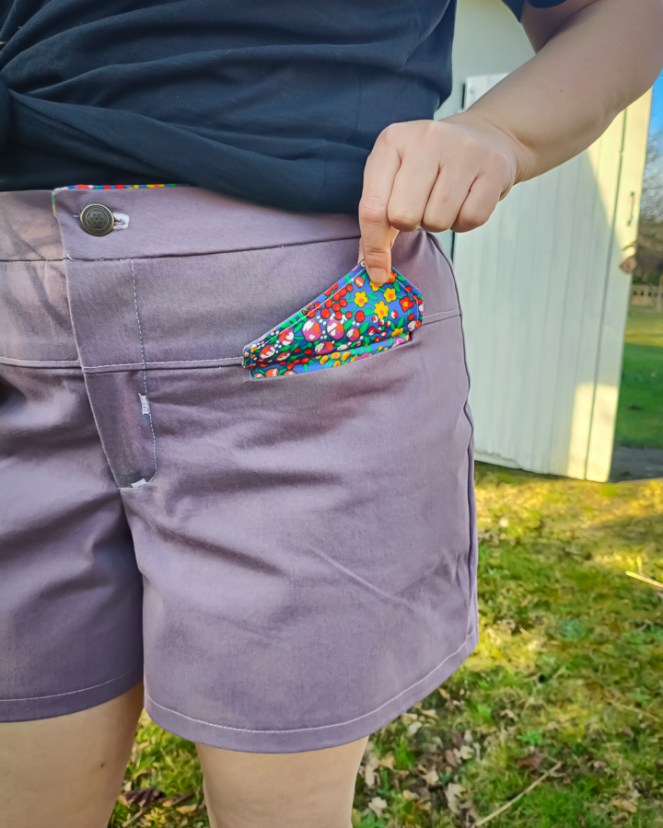 A peek at the pretty lining inside the front pockets of the Miss Nickel Cargo pants.